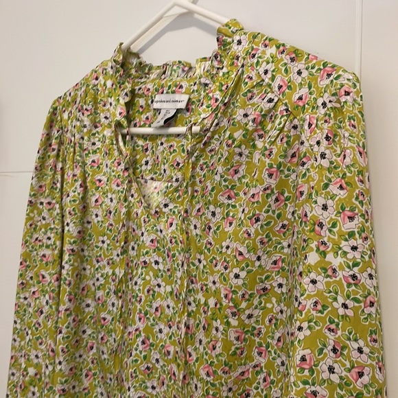 Cupcakes & Cashmere Lime Green Floral Long Sleeve Blouse - Picture 3 of 7